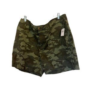 Old Navy Camo plus size Shorts sz 18 NWT